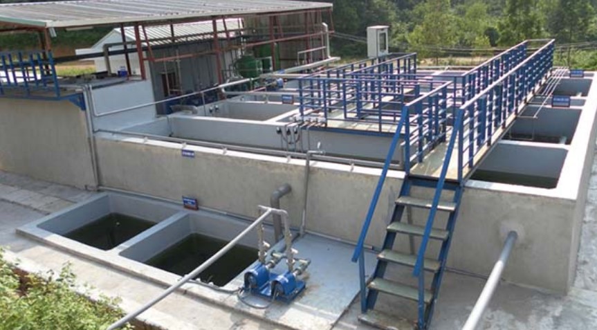 Hệ thống xử lý nước thải mới khởi động cần thực hiện nuôi dưỡng để gia tăng mật độ vi sinh vật.